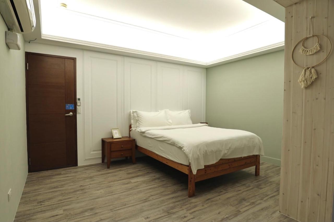 Near Seaside B&B Hualien City Exterior photo